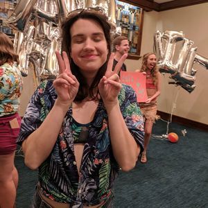 Meet your Posher, Claire